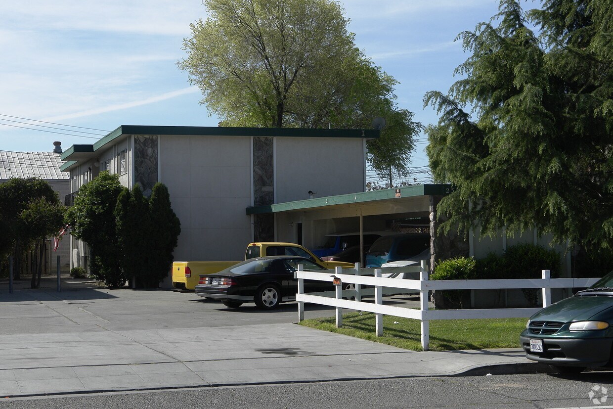 Foto principal - 2329 Chestnut St