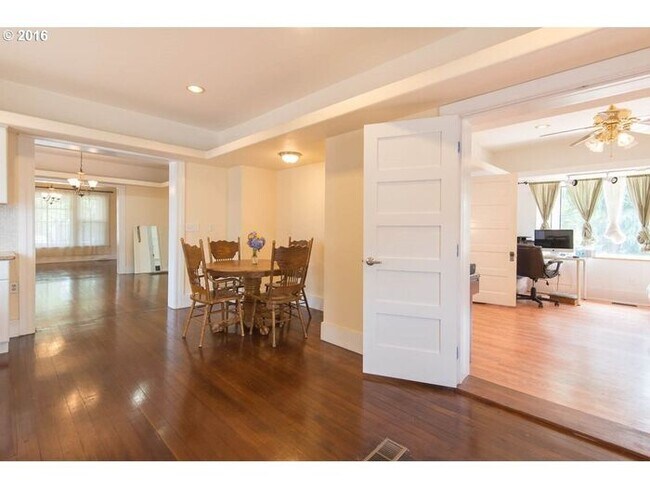 Foto del edificio - 6313 SE 92nd Ave