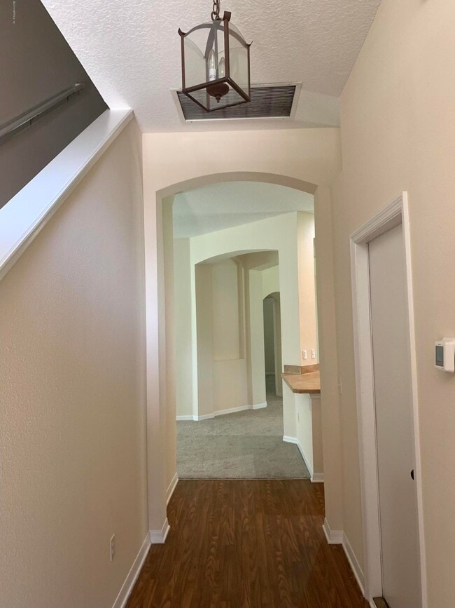 Building Photo - 13115 Tom Morris Dr
