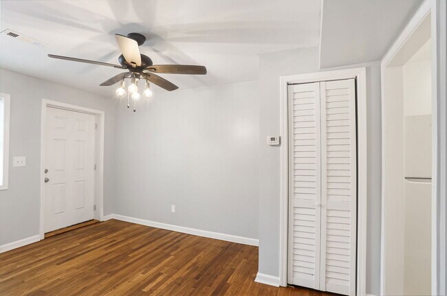 Foto del edificio - 615 Oliver St NW