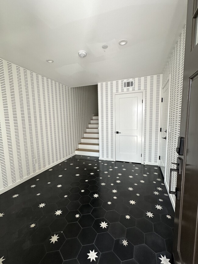 Foto del edificio - 1229 Winslow Ln