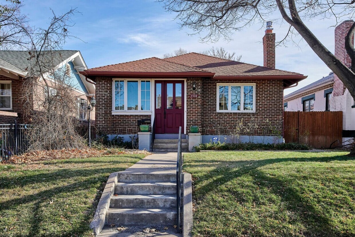 Long Realty & Property Management - Lovely Park Hill Home - Long Realty & Property Management - Lovely Park Hill Home