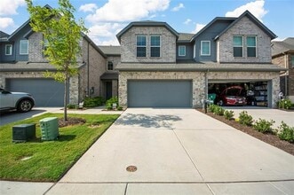 Building Photo - 1340 Hill Country Pl