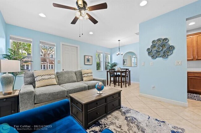 Building Photo - 580 Pacific Grove Dr