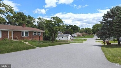 Building Photo - 19714 Scott Hill Dr