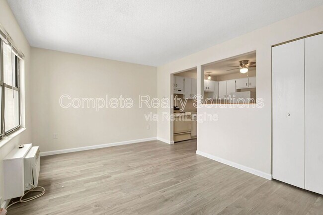 Foto del edificio - 790 Country Aire Ct