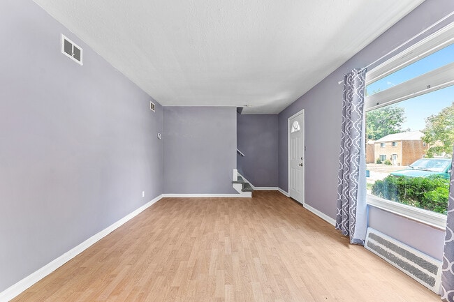 Building Photo - 21130 Morris Ave