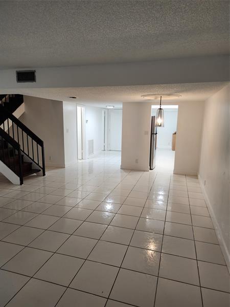 Foto del edificio - 5609 NW 18th St