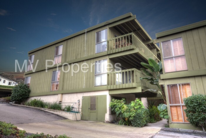 Primary Photo - 615 Stratford Ct