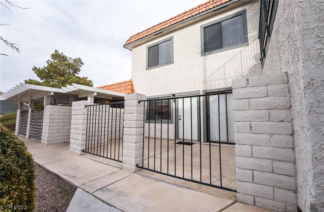 Foto principal - 1133 Willow Tree Dr