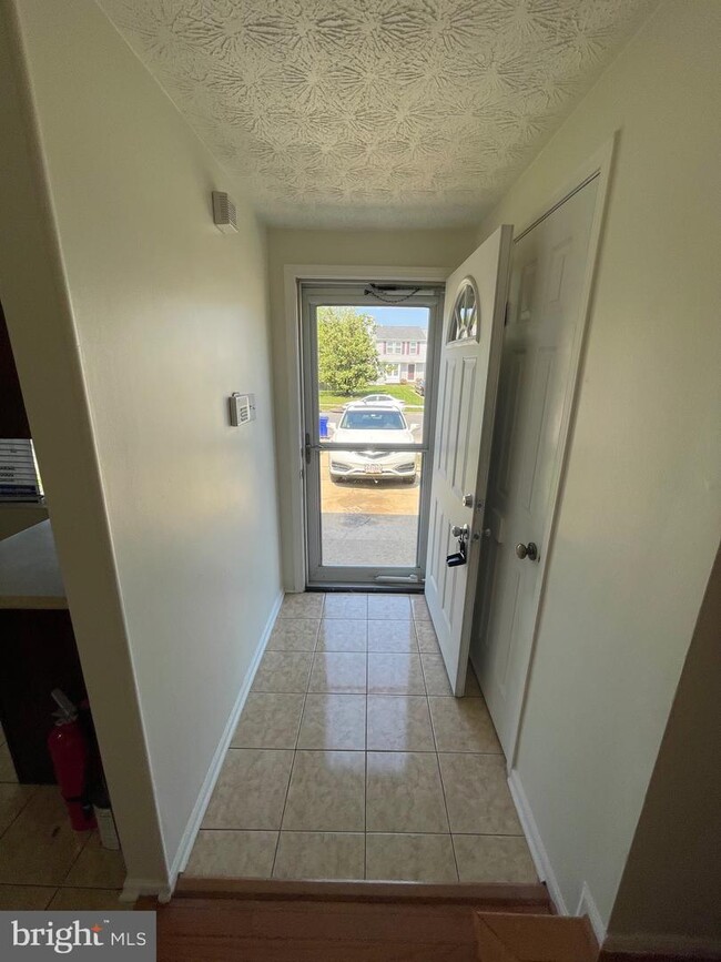 Building Photo - 15407 Norwalk Ct