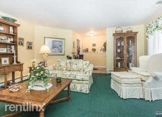 Building Photo - 1 br, 1.5 bath House - 406 Heights Dr