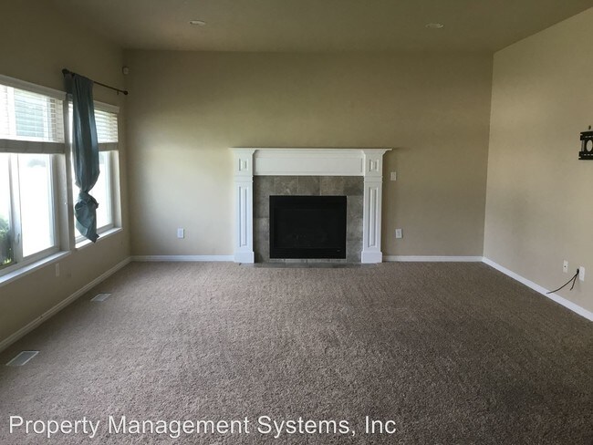 Building Photo - 5929 W Cliff Rose Ct