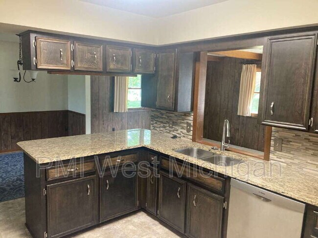 Foto del edificio - 1232-1116 116th Ave
