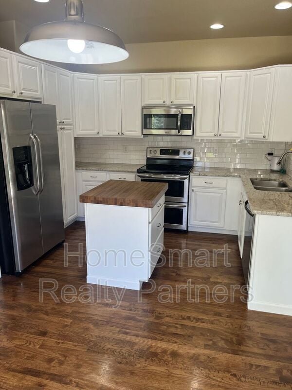 Building Photo - 3658 Claycomb Ln