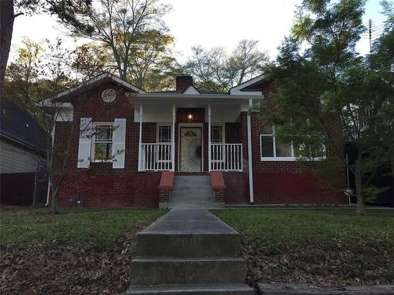 Primary Photo - 652 S Evelyn Pl NW