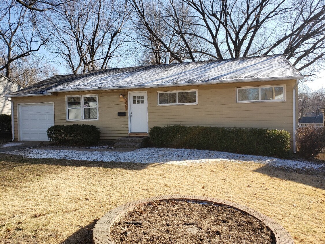 Foto principal - 7401 E 107th St