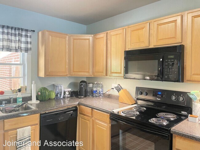 Building Photo - 3 br, 2.5 bath House - 185 Crestview Circle