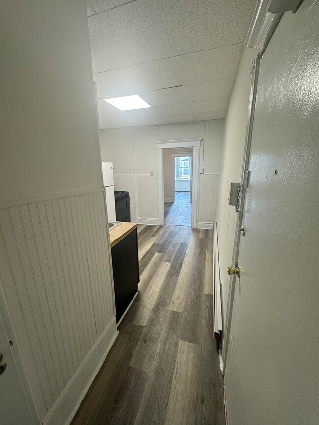 Building Photo - 934 Pavonia Ave