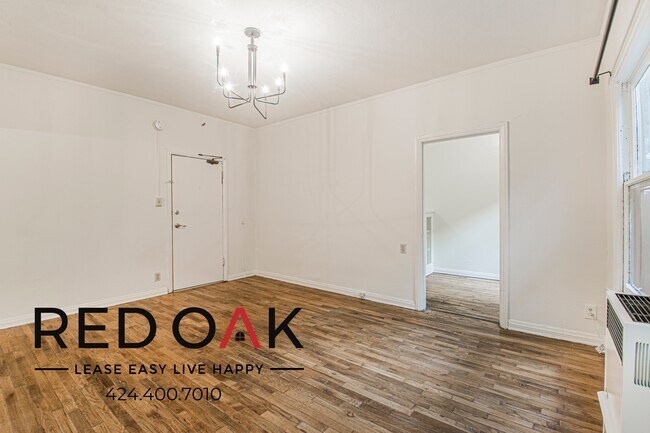 Foto del edificio - 836 Sanborn Ave