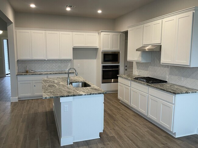 Building Photo - 151 Buckle Cove