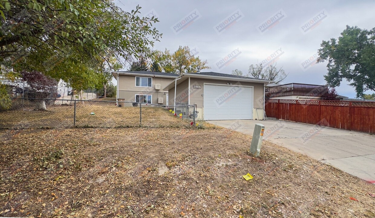 Foto principal - 1204 Wagonhammer Ln