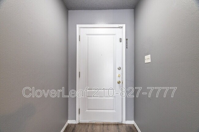 Foto del edificio - 3612 Candlehill