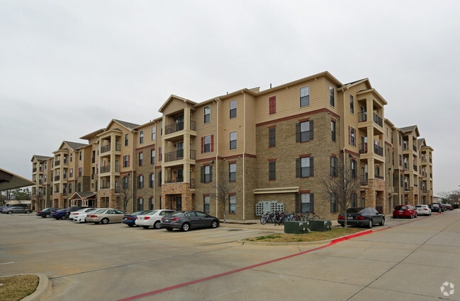 Primary Photo - Maverick Place - Historical Access