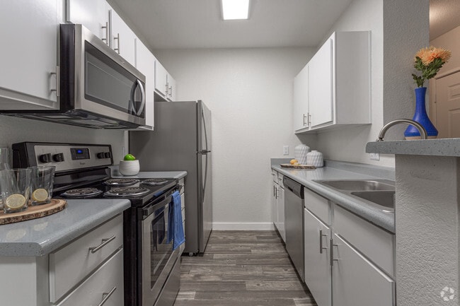 2HAB, 1BA - 1,192 ft² - Madison