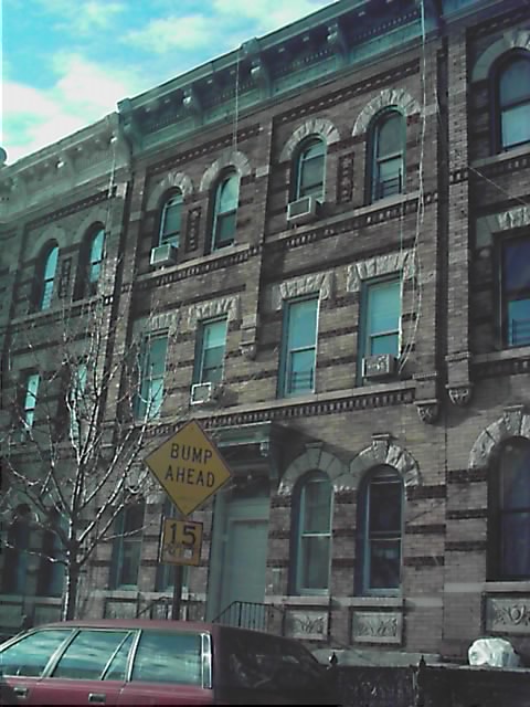 Primary Photo - 305 Grove St