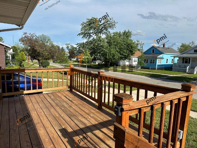 Building Photo - 510 Tremont St
