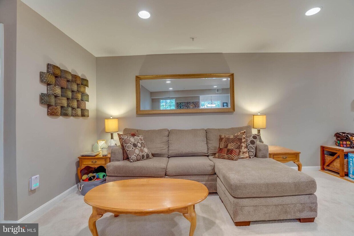 Foto principal - 4130 Monument Ct