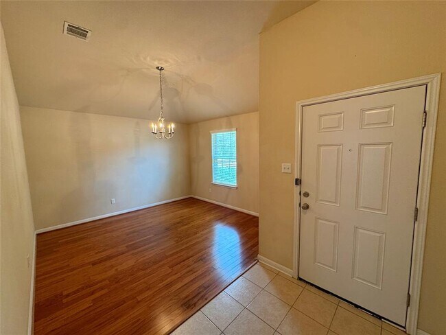 Foto del edificio - 112 Beargrass Dr
