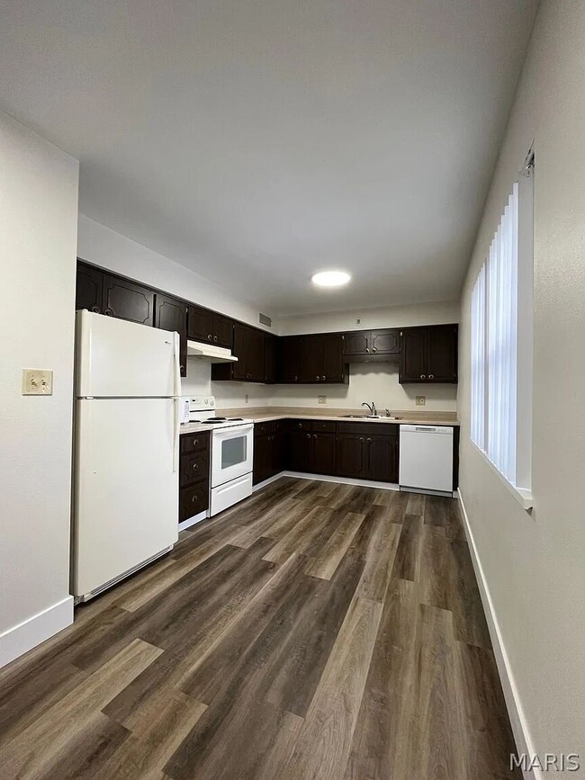 Building Photo - 1717 St Andrews Dr
