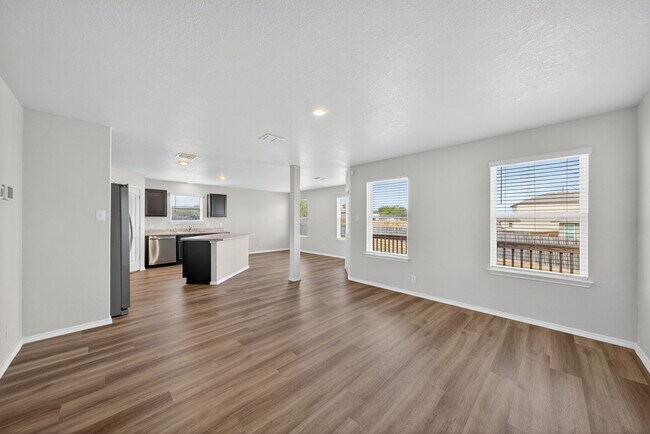 Building Photo - 8203 Rocky Pebble