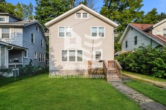 Building Photo - 384 Grace Ave