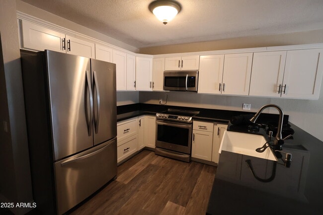 Building Photo - 20230 N 32nd Ln