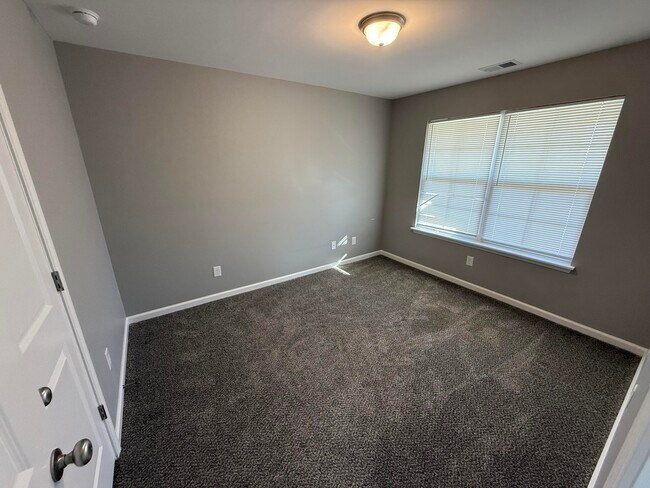 Foto del edificio - 177 Landry Ln