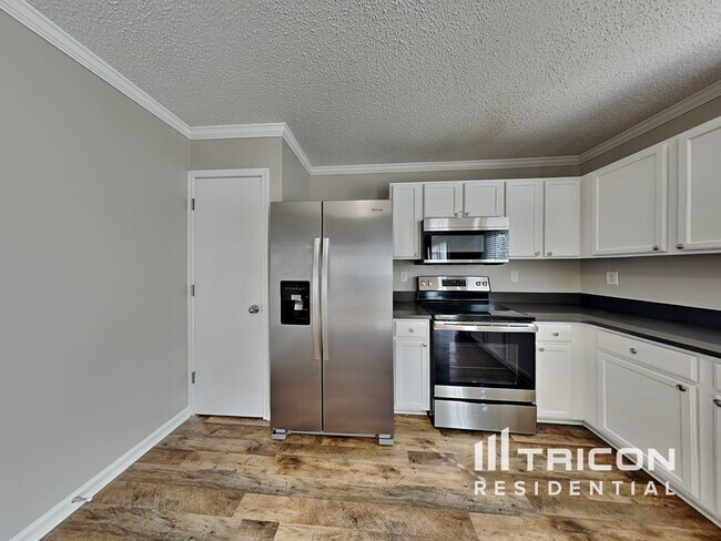 Building Photo - 1040 Kings Mountain Ln