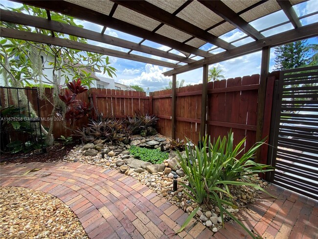 Building Photo - 11379 SW 65th St