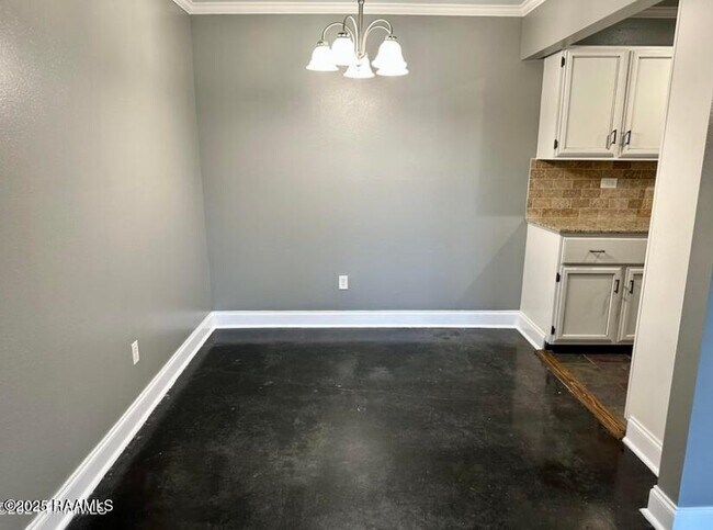 Foto del edificio - 200 Lodge Dr