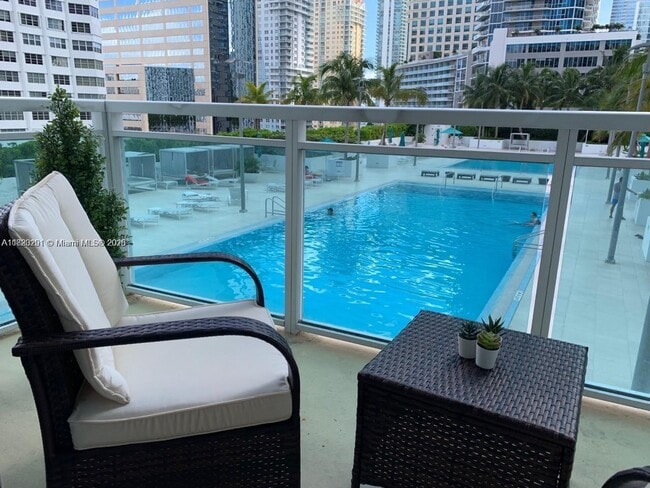 Foto del edificio - 950 Brickell Bay Dr