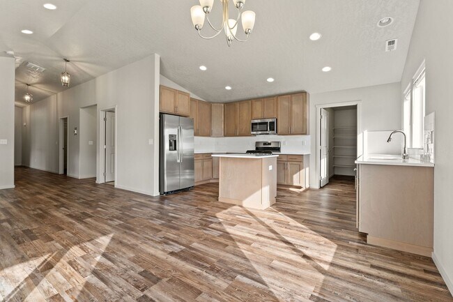 Foto del edificio - Luxury 3 Bed, 2 Bath Rancher in Spokane Va...