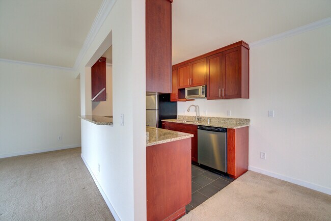 Building Photo - 11525 Greenwood Ave N