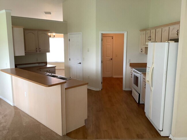 Building Photo - Charming 4-Bedroom, 2-Bath Home for Rent –...