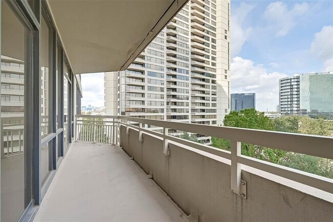 Foto del edificio - 15 Greenway Plz