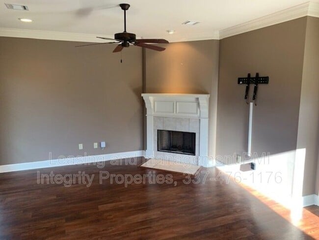 Building Photo - 209 Bentgrass Dr