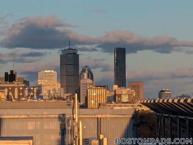 Foto del edificio - 55 Brighton Ave