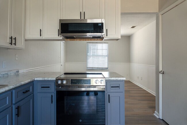 Foto del edificio - 1025 Crossing Brook Way