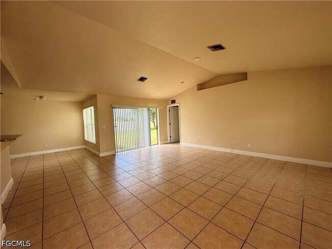 Foto del edificio - 316 NW 18th Ave